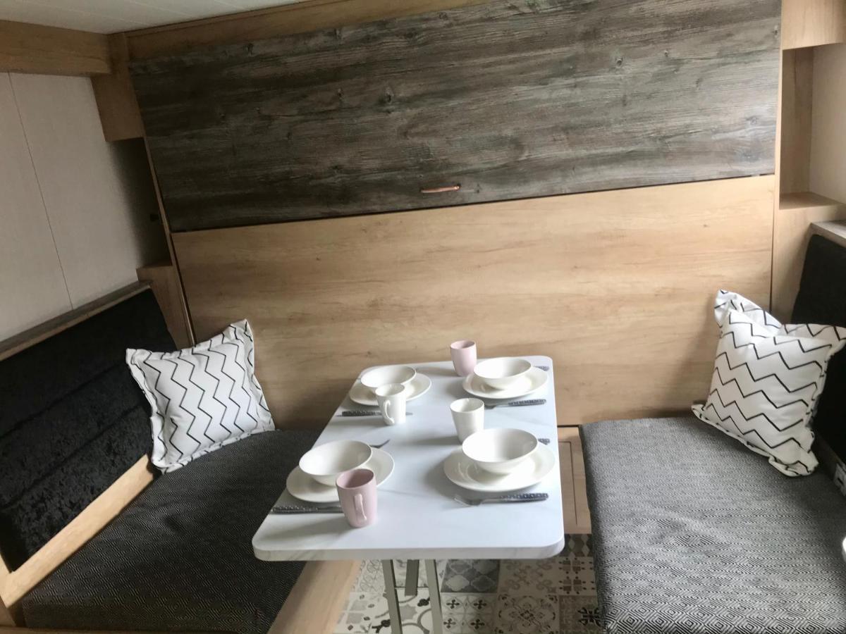Caledonian Lodges 2 인버네스 외부 사진